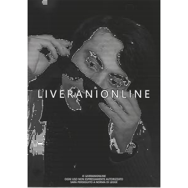 RETROSPETTIVA PEPPINO GAGLIARDI CANTANTE NELLA FOTO PEPPINO GAGLIARDI NELL\'ANNO 1969 A ROMA AG ALDO LIVERANI SAS  