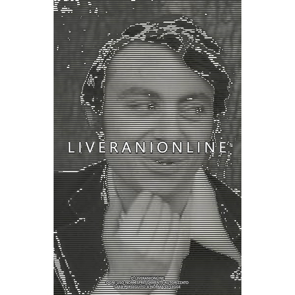 RETROSPETTIVA PEPPINO GAGLIARDI CANTANTE NELLA FOTO PEPPINO GAGLIARDI NELL\'ANNO 1969 A ROMA AG ALDO LIVERANI SAS  