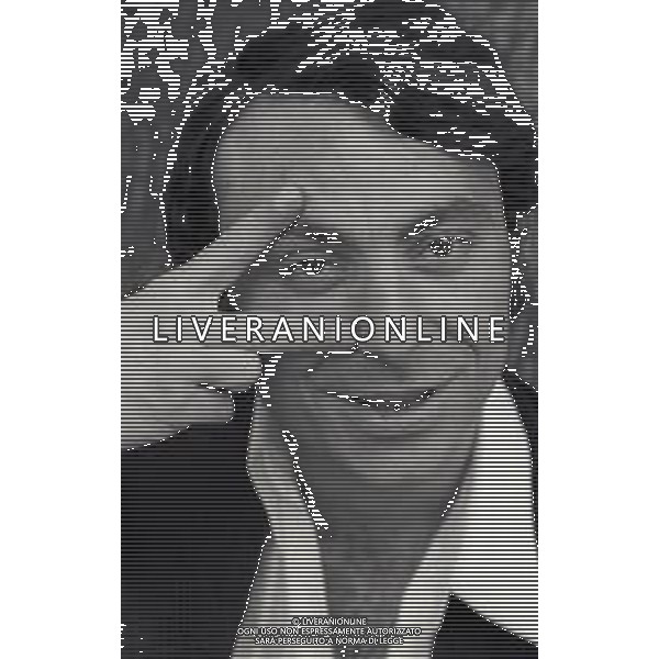 RETROSPETTIVA PEPPINO GAGLIARDI CANTANTE NELLA FOTO PEPPINO GAGLIARDI NELL\'ANNO 1969 A ROMA AG ALDO LIVERANI SAS  