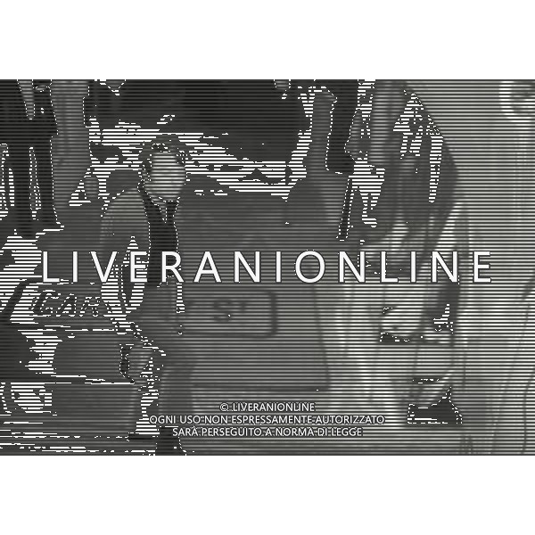 RETROSPETTIVA PEPPINO GAGLIARDI CANTANTE NELLA FOTO PEPPINO GAGLIARDI NELL\'ANNO 1969 A ROMA AG ALDO LIVERANI SAS  