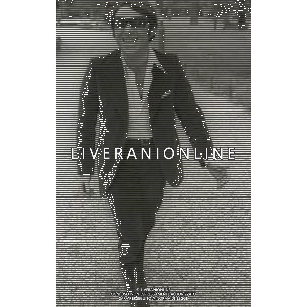 RETROSPETTIVA PEPPINO GAGLIARDI CANTANTE NELLA FOTO PEPPINO GAGLIARDI NELL\'ANNO 1969 A ROMA AG ALDO LIVERANI SAS  