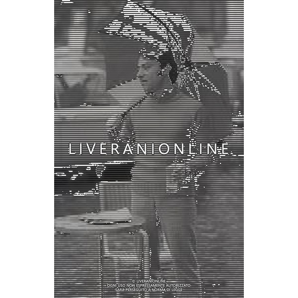 RETROSPETTIVA PEPPINO GAGLIARDI CANTANTE NELLA FOTO PEPPINO GAGLIARDI NELL\'ANNO 1969 A ROMA AG ALDO LIVERANI SAS  