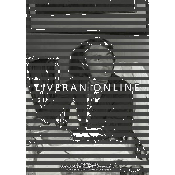 RETROSPETTIVA PEPPINO GAGLIARDI CANTANTE NELLA FOTO PEPPINO GAGLIARDI NELL\'ANNO 1971  AG ALDO LIVERANI SAS 