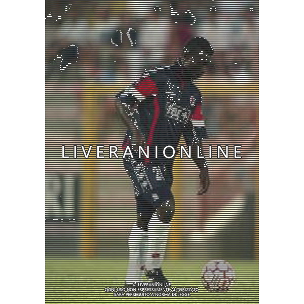 1999 VICENZA- PARTITA AMICHEVOLE VICENZA BARI NELLA FOTO Hugo Enyinnaya AG ALDO LIVERANI SAS