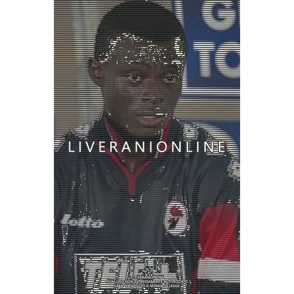 1999 VICENZA- PARTITA AMICHEVOLE VICENZA BARI NELLA FOTO Hugo Enyinnaya AG ALDO LIVERANI SAS