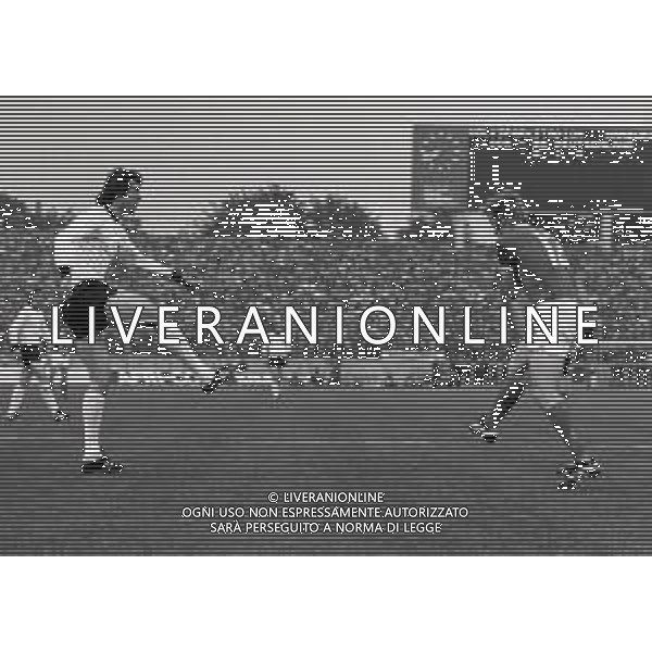 22-06-1974 AMBURGO CAMPIONATI DEL MONDO GERMANIA 74 GERMANIA EST-GERMANIA OVEST 1-0 NELLA FOTO azione di gioco AG ALDO LIVERANI SAS