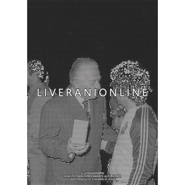 13-04-1978 MILANO PARTITA AMICHEVOLE PER LA COMMEMORAZIONE DEI 70 ANNI DELL\'INTERNAZIONALE CALCIO INTER NAZIONALE BRASILE 0-2 NELLA FOTO IVANOE FRAIZZOLI PRESIDENTE INTER CON RIVELINO AG ALDO LIVERANI SAS