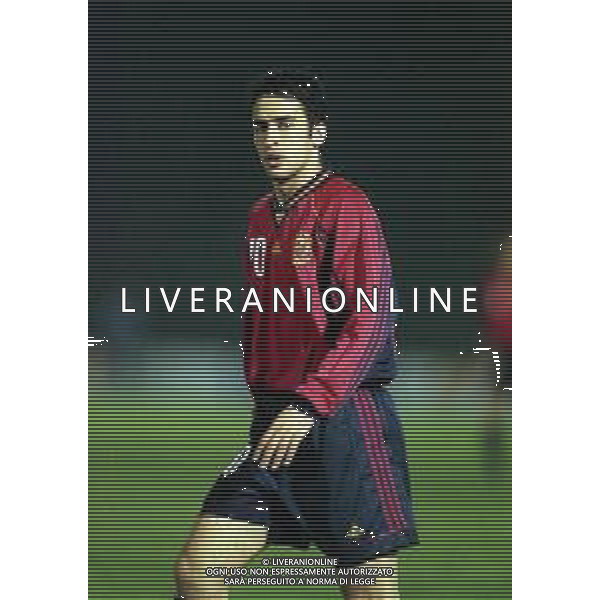 03-03-1999 REPUBBLICA DI SAN MARINO CAMPIONATO D\'EUROPA PER NAZIONI QUALIFICAZIONE STADIO DI SERRAVALLE SAN MARINO-SPAGNA NELLA FOTO GONZALEZ RAUL AG ALDO LIVERANI SAS