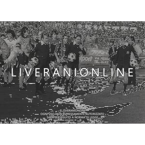 14-12-1981 BOLOGNA-CAMPIONATO DI CALCIO SERIE A BOLOGNA FIORENTINA 0-2 NELLA FOTO ARBITRO MAURIZIO MATTEI AG ALDO LIVERANI SAS