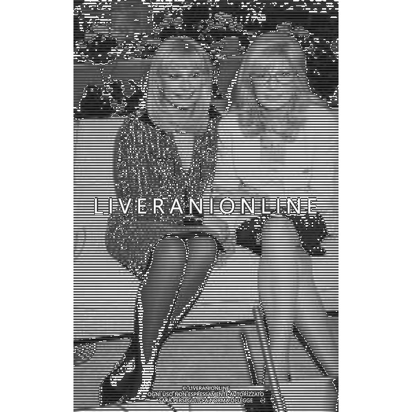 MONICA VITTI, attrice italiana di teatro, cinema e televisione - RETROSPETTIVA Nella foto con Raffaella Carra\' nel 1985 ©Archivio Giovanni Liverani / AG. ALDO LIVERANI SAS