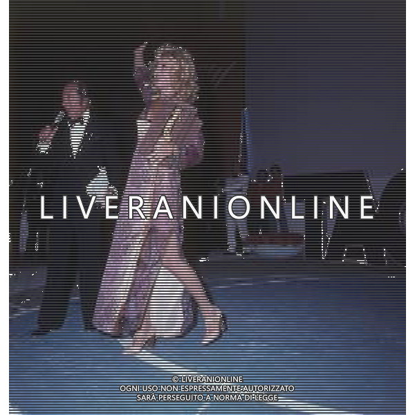MONICA VITTI, attrice italiana di teatro, cinema e televisione - RETROSPETTIVA Nella foto con Mike Bongiorno nel 1974 ai David di Donatello ©Archivio Giovanni Liverani / AG. ALDO LIVERANI SAS