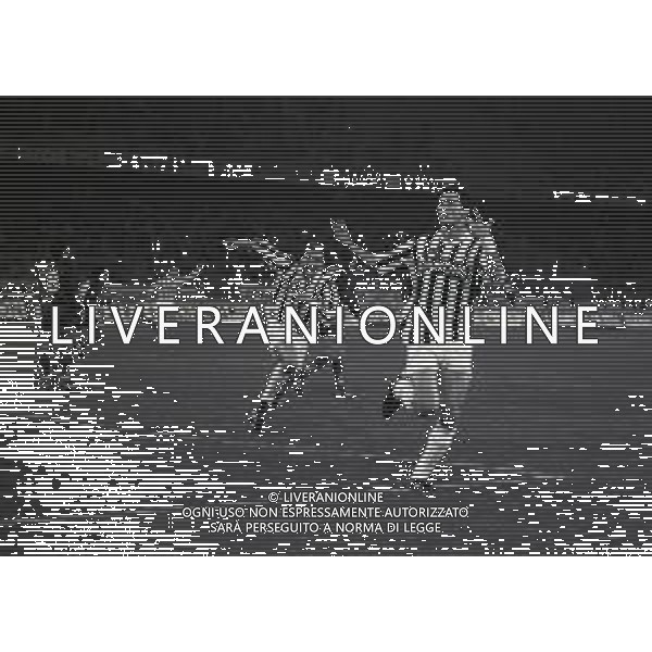 15-03-1994 TORINO QUARTI DI FINALE DI COPPA UEFA JUVENTUS CAGLIARI 1-2 NELLA FOTO ESULTANZA DI DINO BAGGIO AG ALDO LIVERANI SAS