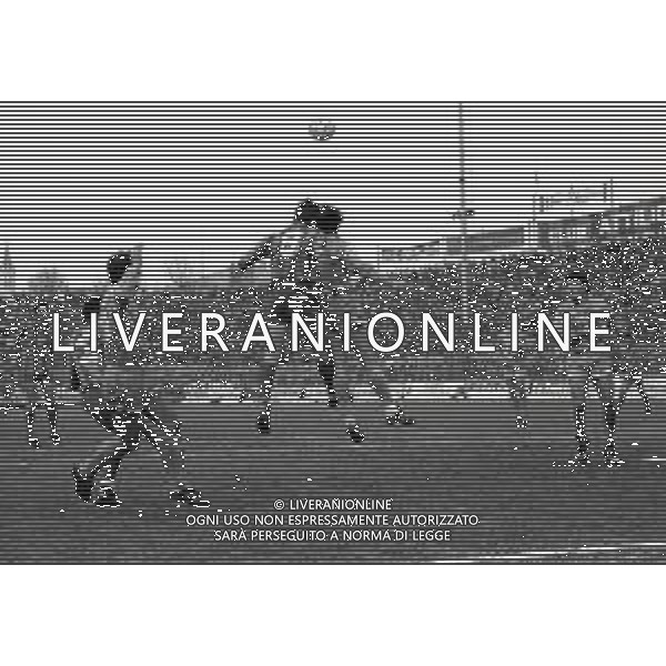 09-03-1986 CREMONA CAMPIONATO DI CALCIO SERIE B CREMONESE BRESCIA 0-1 NELLA FOTO AZIONE DI GIOCO AG ALDO LIVERANI SAS