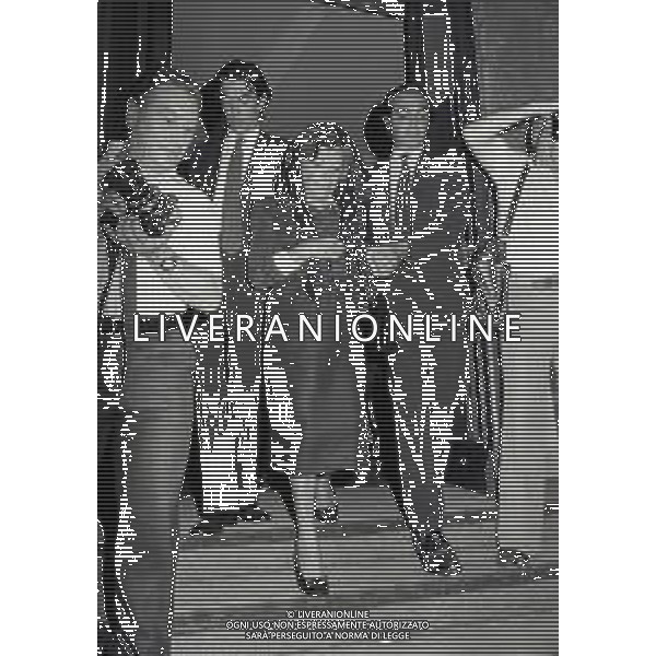 14-08-1981 MILANO FUNERALI DEL CAVALIERE DEL LAVORO E INDUSTRIALE ANGELO MORATTI EX PRESIDENTE INTER CALCIO NELLA FOTO MASSIMO MORATTILA SIGNORA MORATTI E GIANMARCO MORATTI AG ALDO LIVERANI SAS 