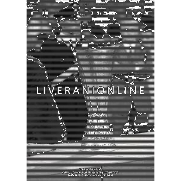 16-05-1990 AVELLINO FINALE DI COPPA UEFA RITORNO JUVENTUS FIORENTINA 0-0 NELLA FOTO LA COPPA UEFA AG ALDO LIVERANI SAS
