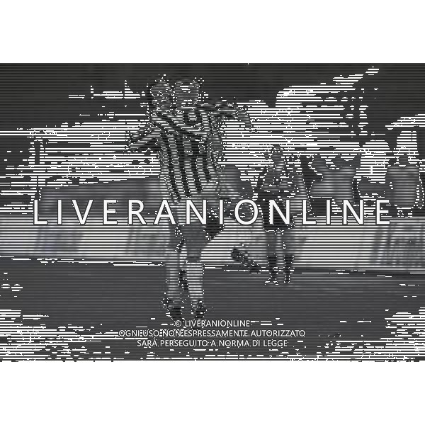 28-02-1995 TORINO QUARTI DI FINALE DI ANDATA JUVENTUS EINTRACHT FRANCOFORTE 1-1 NELLA FOTO ESULTANZA GIOCATORI JUVENTUS DOPO IL GOAL AG ALDO LIVERANI SAS