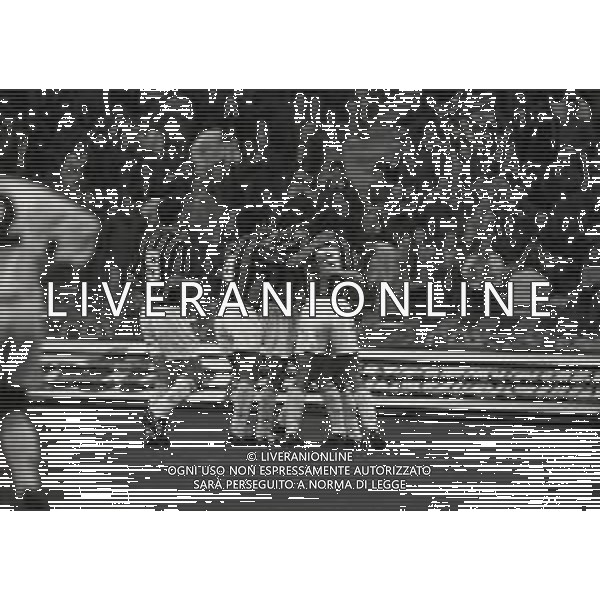 07-10-1992 MILANO OTTAVI DI FINALE DI NADATA DI COPPA ITALIA MILAN CAGLIARI 3-0 NELLA FOTO ABBRACCI GIOCATORI MILAN DOPO IL GOAL AG ALDO LIVERANI SAS