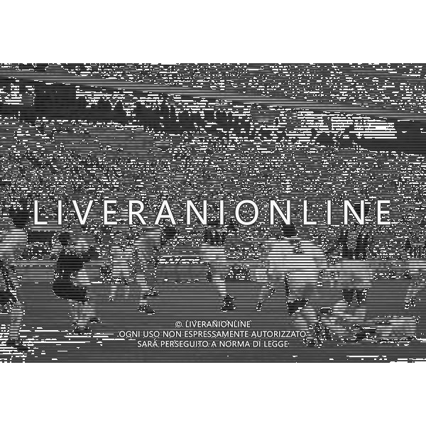 07-10-1992 MILANO OTTAVI DI FINALE DI NADATA DI COPPA ITALIA MILAN CAGLIARI 3-0 NELLA FOTO GOAL JEAN PIERRE PAPIN AG ALDO LIVERANI SAS