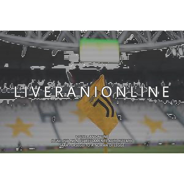 Juventus - Milan Semifinale ritorno Coppa Italia Tim Cup Juventus Stadium Torino 12.06.2020 Nella foto partita giocata a porte chiuse emergenza coronavirus - bandierina calcio d\'angolo ©Agenzia Aldo Liverani Sas