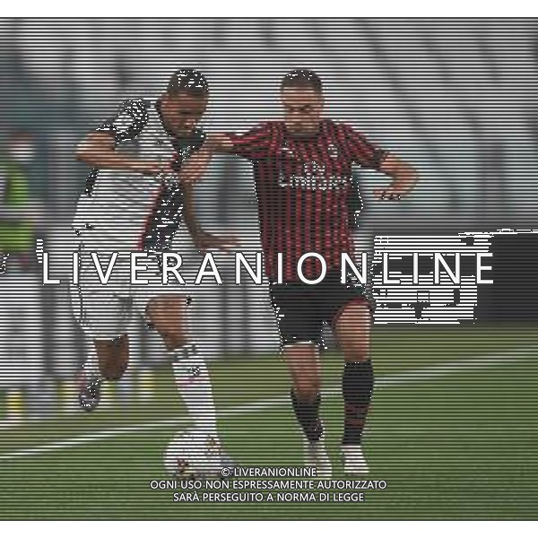 Juventus - Milan Semifinale ritorno Coppa Italia Tim Cup Juventus Stadium Torino 12.06.2020 -partita giocata a porte chiuse emergenza coronavirus Nella foto Giacomo Bonaventura e Danilo ©Agenzia Aldo Liverani Sas