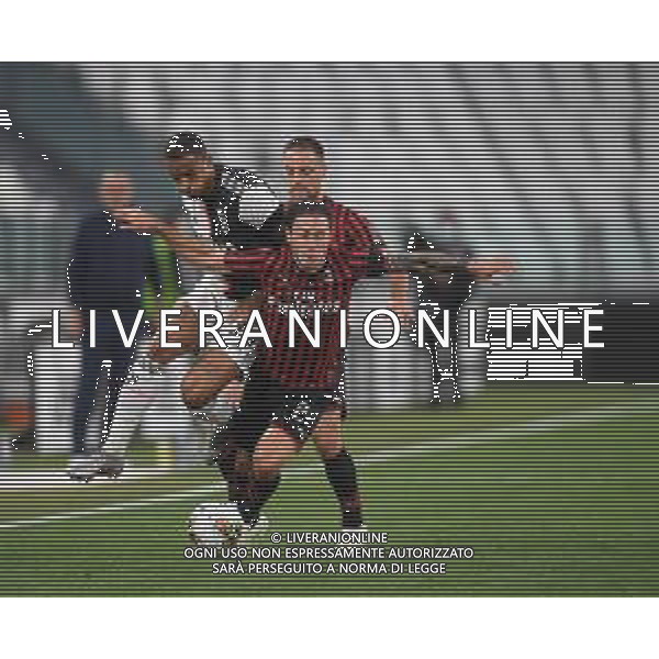 Juventus - Milan Semifinale ritorno Coppa Italia Tim Cup Juventus Stadium Torino 12.06.2020 -partita giocata a porte chiuse emergenza coronavirus Nella foto Danilo e davide Calabria ©Agenzia Aldo Liverani Sas