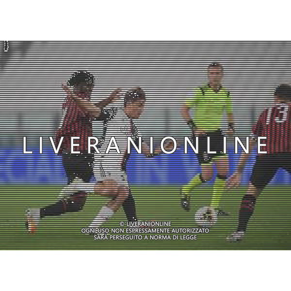 Juventus - Milan Semifinale ritorno Coppa Italia Tim Cup Juventus Stadium Torino 12.06.2020 -partita giocata a porte chiuse emergenza coronavirus Nella foto Franck Kessie\' e paulo dybala ©Agenzia Aldo Liverani Sas