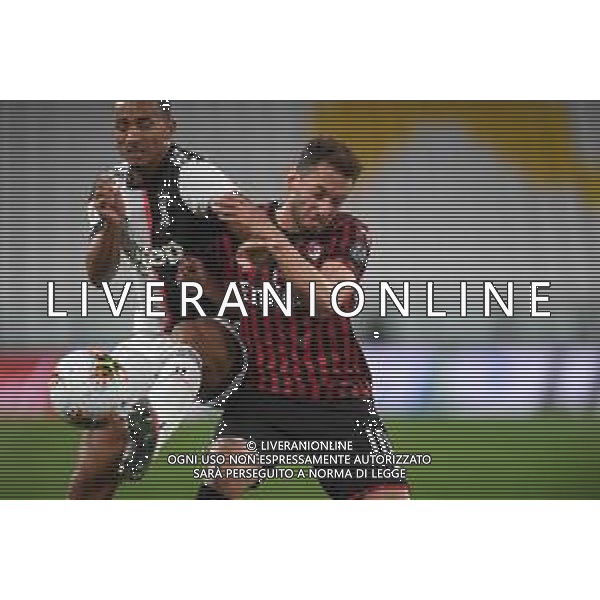 Juventus - Milan Semifinale ritorno Coppa Italia Tim Cup Juventus Stadium Torino 12.06.2020 - partita giocata a porte chiuse emergenza coronavirus Nella foto hakan calhanoglu e danilo ©Agenzia Aldo Liverani Sas
