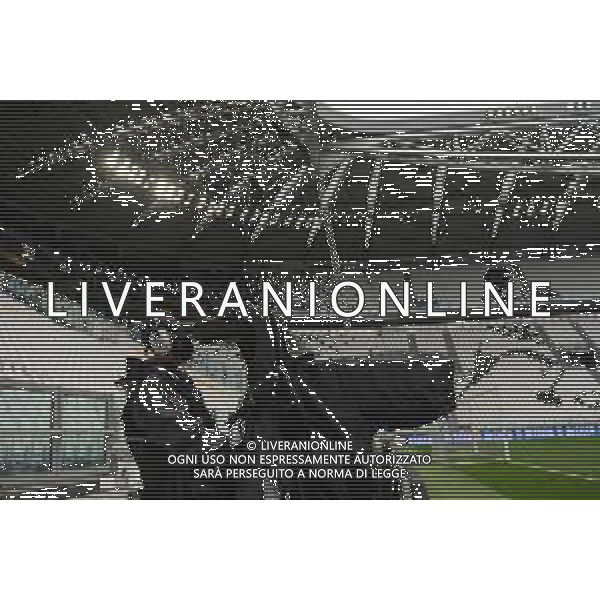 Juventus - Milan Semifinale ritorno Coppa Italia Tim Cup Juventus Stadium Torino 12.06.2020 Nella foto partita giocata a porte chiuse emergenza coronavirus - spalti vuoti senza tifosi - telecamere tv in campo ©Agenzia Aldo Liverani Sas
