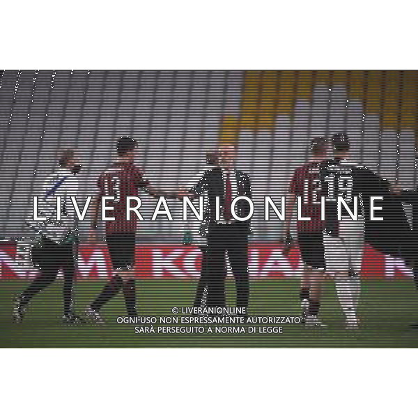 Juventus - Milan Semifinale ritorno Coppa Italia Tim Cup Juventus Stadium Torino 12.06.2020 - partita giocata a porte chiuse emergenza coronavirus Nella foto stefano pioli con alessio romagnoli a fine gara - delusione ©Agenzia Aldo Liverani Sas
