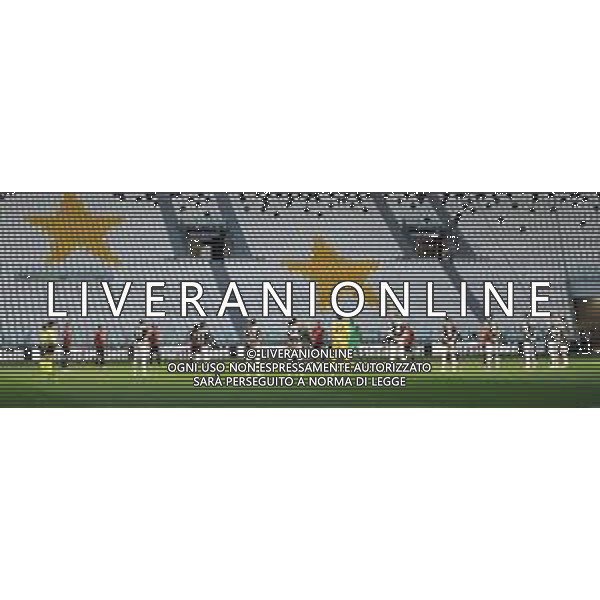 Juventus - Milan Semifinale ritorno Coppa Italia Tim Cup Juventus Stadium Torino 12.06.2020 - partita giocata a porte chiuse emergenza coronavirus Nella foto Minuto di silenzio per le vittime della pandemia covid-19 ©Agenzia Aldo Liverani Sas