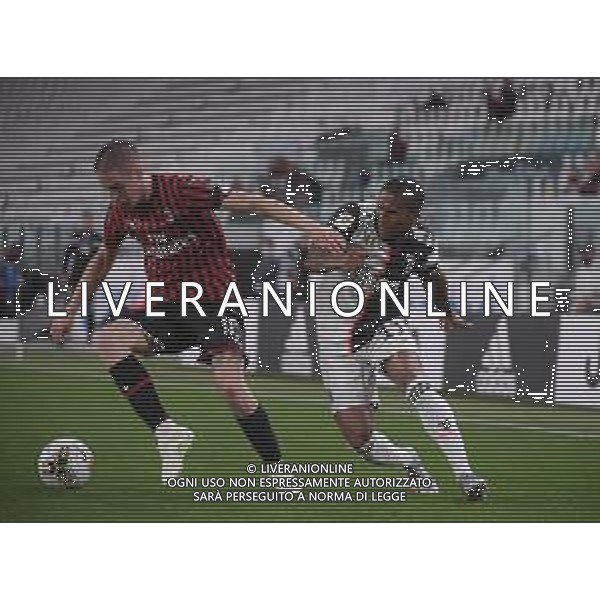Juventus - Milan Semifinale ritorno Coppa Italia Tim Cup Juventus Stadium Torino 12.06.2020 - partita giocata a porte chiuse emergenza coronavirus Nella foto Andrea Conti e Douglas Costa ©Agenzia Aldo Liverani Sas