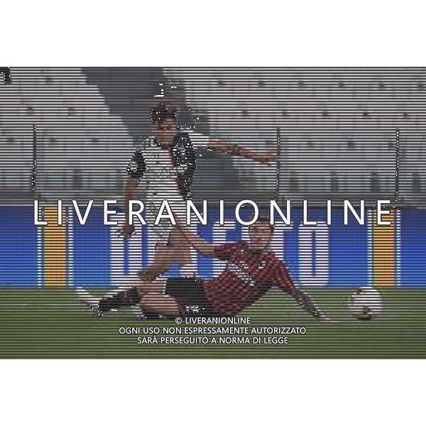 Juventus - Milan Semifinale ritorno Coppa Italia Tim Cup Juventus Stadium Torino 12.06.2020 - partita giocata a porte chiuse emergenza coronavirus Nella foto paulo dybala e Davide Calabria ©Agenzia Aldo Liverani Sas