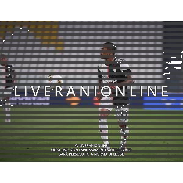 Juventus - Milan Semifinale ritorno Coppa Italia Tim Cup Juventus Stadium Torino 12.06.2020 - partita giocata a porte chiuse emergenza coronavirus Nella foto Douglas costa ©Agenzia Aldo Liverani Sas
