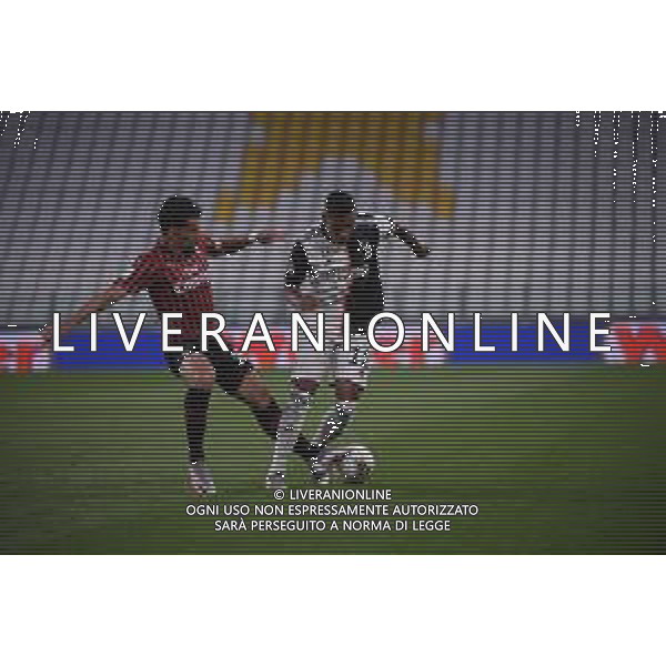 Juventus - Milan Semifinale ritorno Coppa Italia Tim Cup Juventus Stadium Torino 12.06.2020 - partita giocata a porte chiuse emergenza coronavirus Nella foto lucas paqueta\' e alex sandro ©Agenzia Aldo Liverani Sas