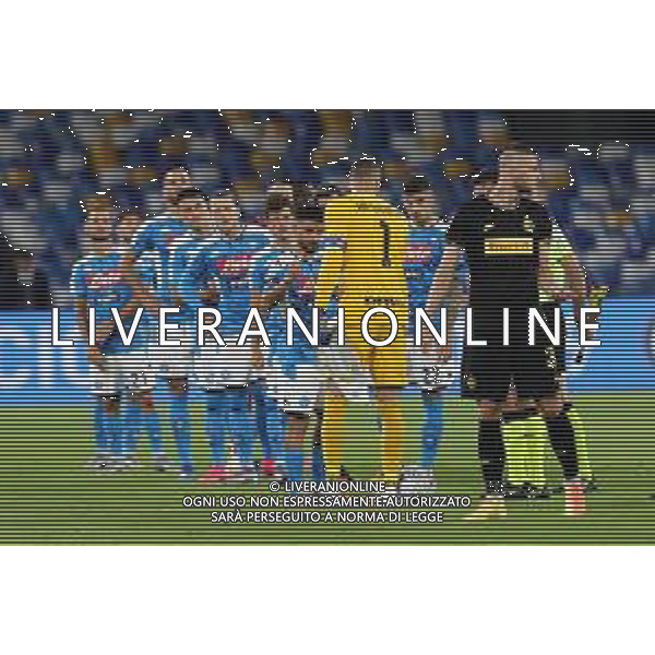 NAPOLI - INTER SEMIFINALE RITORNO DI COPPA ITALIA TIM CUP 13.06.2020 - PARTITA GIOCATA A PORTE CHIUSE PER L\'EMERGENZA CORONAVIRUS NELLA FOTO: LORENZO INSIGNE, SAMIR HANDANOVIC ©MOSCA / AGENZIA ALDO LIVERANI SAS