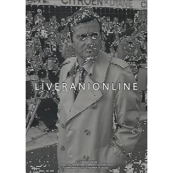 RETROSPETTIVA LUIGI SIMONI ALLENATORE NELLA FOTO LUIGI SIMONI ALLENATORE DEL GENOA CALCIO NELL\'ANNO 1982-1983 AG ALDO LIVERANI SAS