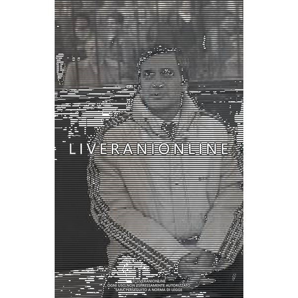 RETROSPETTIVA LUIGI SIMONI ALLENATORE NELLA FOTO LUIGI SIMONI ALLENATORE DEL GENOA CALCIO NELL\'ANNO 1982-1983 AG ALDO LIVERANI SAS 