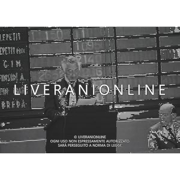 1976 MILANO BORSA INTERVENTO DI GIANNI AGNELLI ALLA SEDUTA DELLA BORSA DI MILANO AG ALDO LIVERANI SAS
