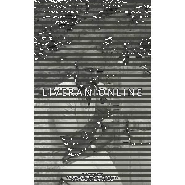 RETROSPETTIVA LEE VAN CLEFF ATTORE NELLA FOTO LEE VAN CLEEF A TAORMINA NELL\'ANNO 1973 AG ALDO LIVERANI SAS