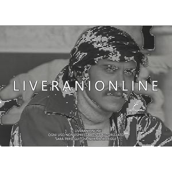 RETROSPETTIVA GIANNI MORANDI CANTANTE NELLA FOTO GIANNI MORANDI NEL FILM“LE CASTAGNE SONO BUONE“ NELL\'ANNO 1970 AG ALDO LIVERANI SAS