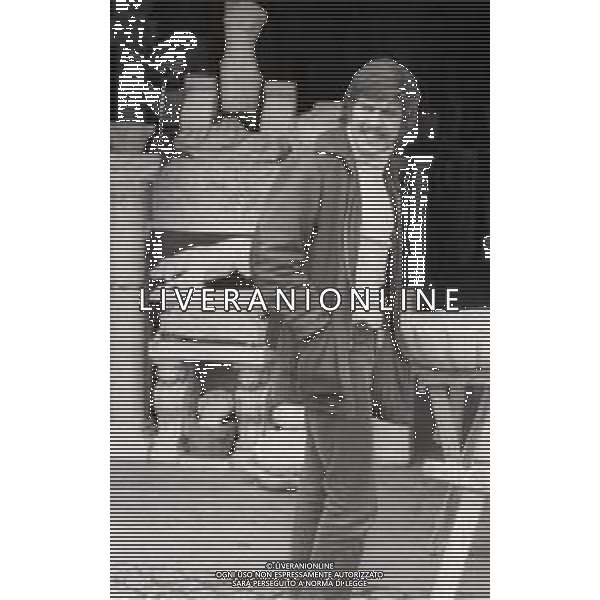RETROSPETTIVA GIANNI MORANDI CANTANTE NELLA FOTO GIANNI MORANDI NEL FILM“LE CASTAGNE SONO BUONE“ NELL\'ANNO 1970 AG ALDO LIVERANI SAS