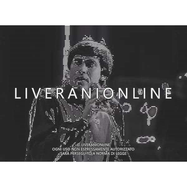 RETROSPETTIVA GIANNI MORANDI CANTANTE NELLA FOTO GIANNI MORANDI A SANREMO NELL\'ANNO 1980 AG ALDO LIVERANI SAS 