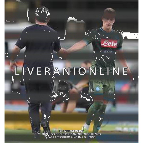 Hellas Verona - Napoli Campionato di Calcio Serie A TIM 23/06/2020 nella foto: Mister Gennaro Gattuso(ssc napoli) con Arkadiusz Milik ©Claudio Zamagni/Agenzia Aldo Liverani Milik Arkadius (ssc napoli) during Italian Serie A soccer match between HELLAS VERONA - NAPOLI at Marc\'Antonio Bentegodi Stadium on June 23 2020 photo credit by Claudio Zamagni/Aldo Liverani Photo Agency/ AGENZIA ALDO LIVERANI SAS