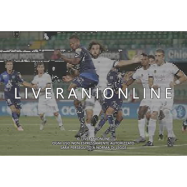 Verona (VR), Italia, 26 Giugno 2020, Stadio Marc\'Antonio Bentegodi, 30° giornata campionato di calcio Serie BKT 2019/2020, incontro tra le squadre del Chievo Verona e dello Spezia Calcio, nella foto: contrasto Obi Mora foto d.c ag aldo liverani sas