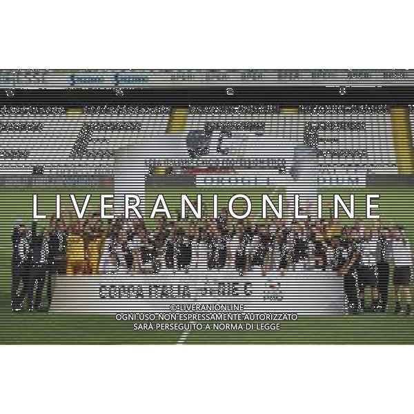 Finale coppa Italia Serie C Ternana Calcio - Juventus Under 23 27/06/2020 nella foto: esultanza della juventus, festeggiamenti per la vittoria della coppa italia - la squadra con il trofeo ©Claudio Zamagni/Agenzia Aldo Liverani / AGENZIA ALDO LIVERANI SAS