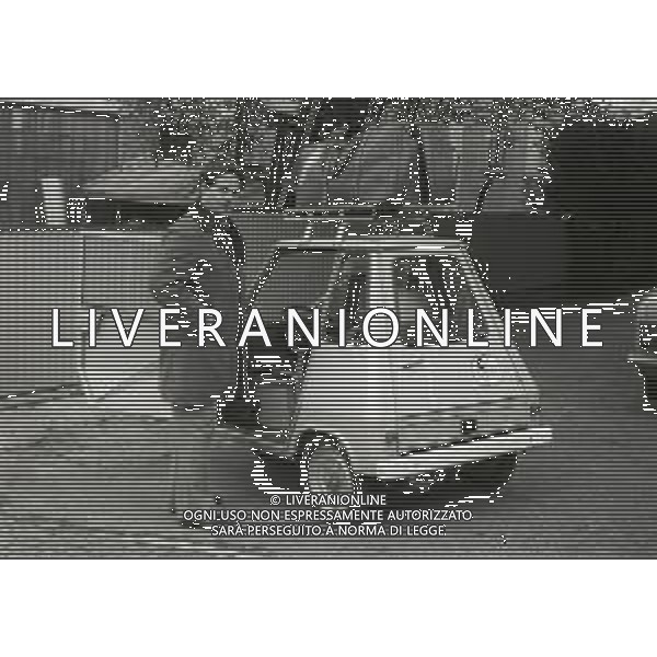 RETROSPETTIVA RENATO POZZETTO ATTORE NELLA FOTO RENATO POZZETTO NEL FILM“LUNA DI MIELE IN TRE“ NELL\'ANNO 1975 AG ALDO LIVERANI SAS