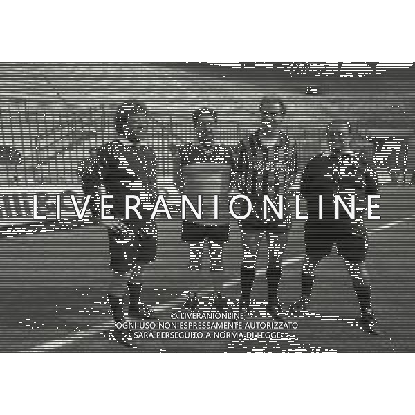 RETROSPETTIVA RENATO POZZETTO ATTORE NELLA FOTO RENATO POZZETTO NEL FILM“ IL VOLATORE DI AQUILONI“ CON KARL HEINZ RUMMENIGGE NELL\'ANNO 1984 AG ALDO LIVERANI SAS 