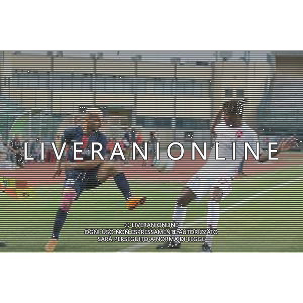 Campionato di Calcio Serie C - Lega Pro 2019/2020 Padova, Italia, 30 giugno 2020 PLAYOFF Padova VS Sambenedettese Nella foto: Francesco Orlando (Sambenedettese) cerca di tenere il pallone in gioco contro Joel Baraye (Padova) ©Mattia Radoni / AGENZIA ALDO LIVERANI SAS