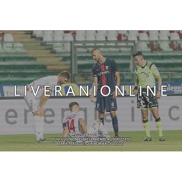 Campionato di Calcio Serie C - Lega Pro 2019/2020 Padova, Italia, 30 giugno 2020 PLAYOFF Padova VS Sanbenedettese Nella foto: Iacopo Cernigoi (Sambenedettese) vuole accelerare l\'uscita dal campo di Pompeu Da Silva Ronaldo (Padova) ©Mattia Radoni - Alessio Marini / AGENZIA ALDO LIVERANI SAS