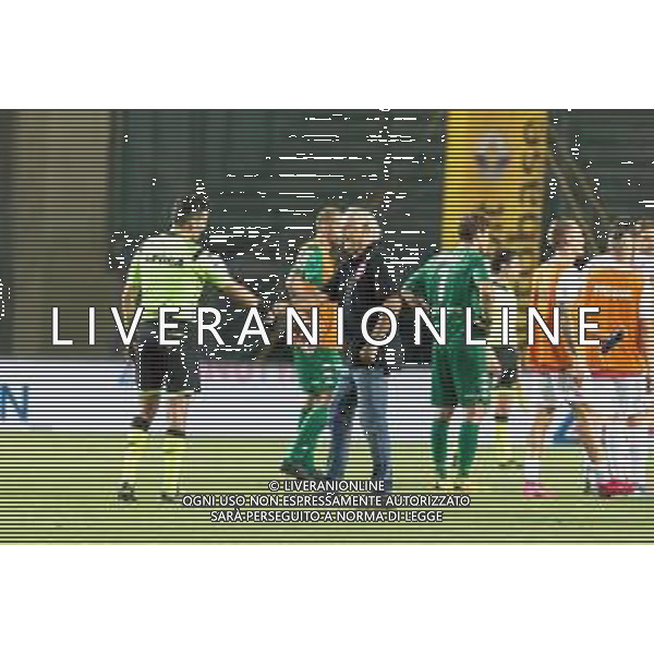 Campionato di Calcio Serie C - Lega Pro 2019/2020 Padova, Italia, 30 giugno 2020 PLAYOFF Padova VS Sanbenedettese Nella foto: L\'allenatore del Padova Andrea Mandorlini saluto l\'arbitro contento del risultato utile ai playoff ©Mattia Radoni - Alessio Marini / AGENZIA ALDO LIVERANI SAS